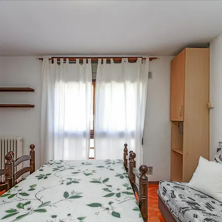 Gloria Apartman